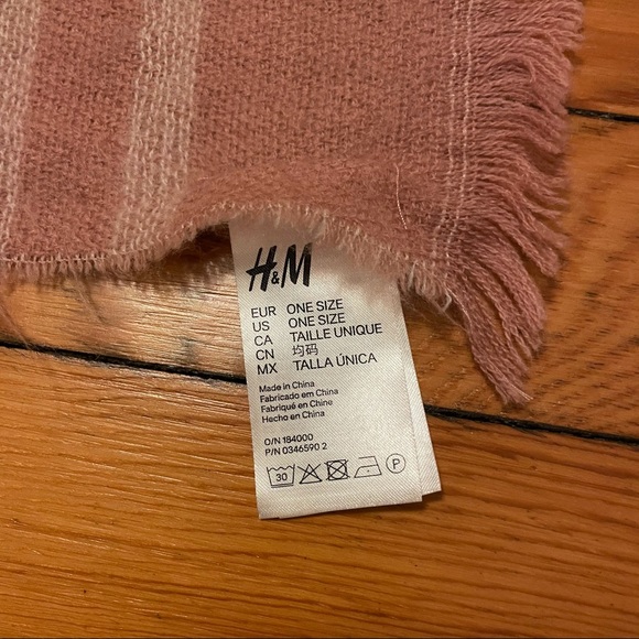 XL H&M Scarf - Picture 5 of 5